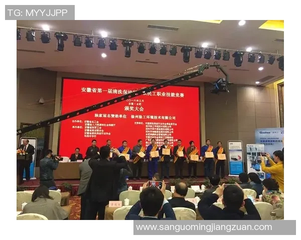 王磊独家分享飞盘技巧与心得体会助你提升竞技水平与乐趣