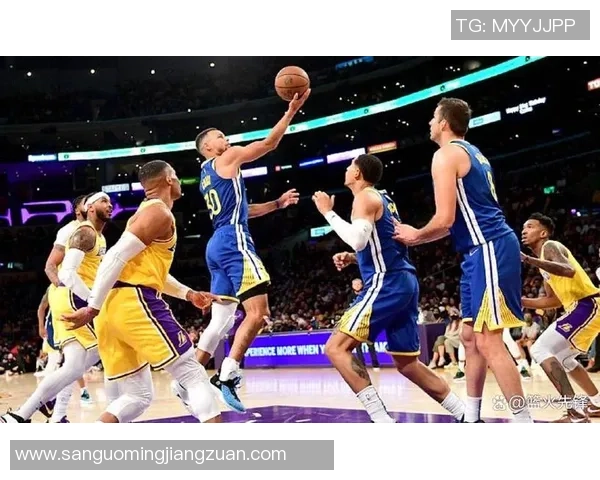 勇士与太阳激战回顾2月13日精彩比赛录像全程分析与亮点解读