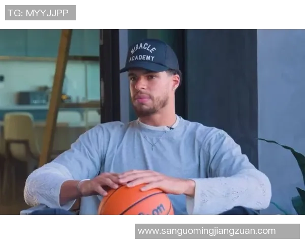 小迈克尔波特如何在NBA赛场上展现出色的篮球才华与领导能力